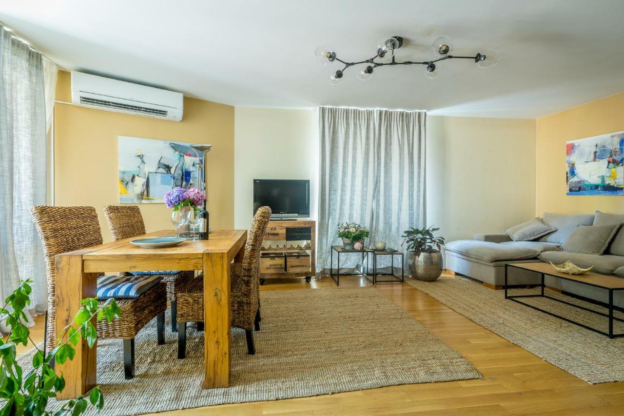 Este Apart 5 - Top Center Apartman Szófia Kültér fotó