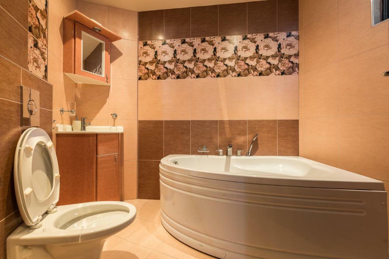 Este Apart 5 - Top Center Apartman Szófia Kültér fotó