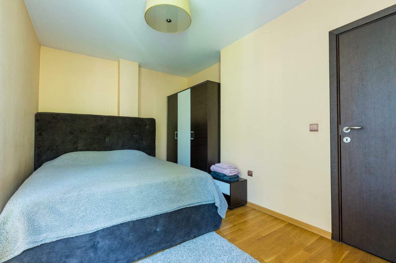 Este Apart 5 - Top Center Apartman Szófia Kültér fotó